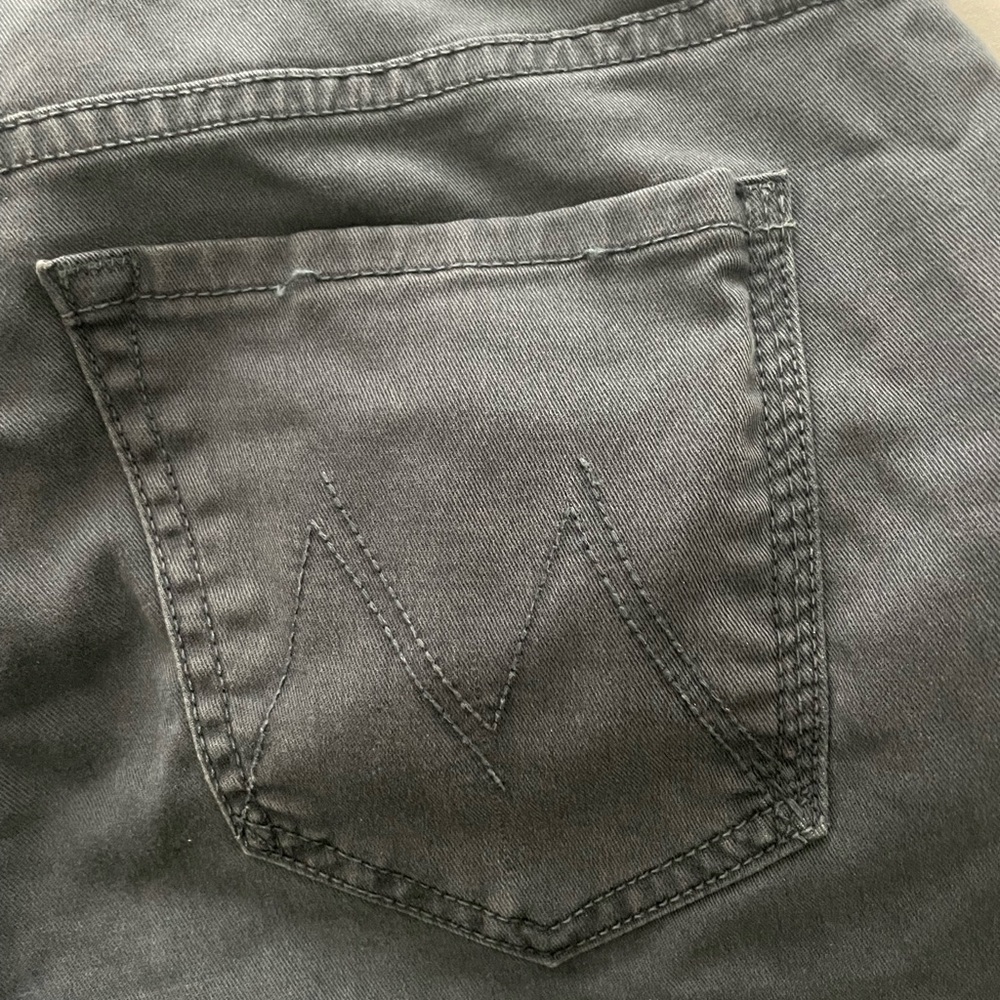 MOTHER Loosey Fray Shorts size 24